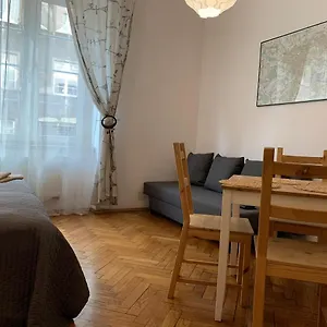 studio-in-center-krakow-33-332.krakowhotelspoland.com/